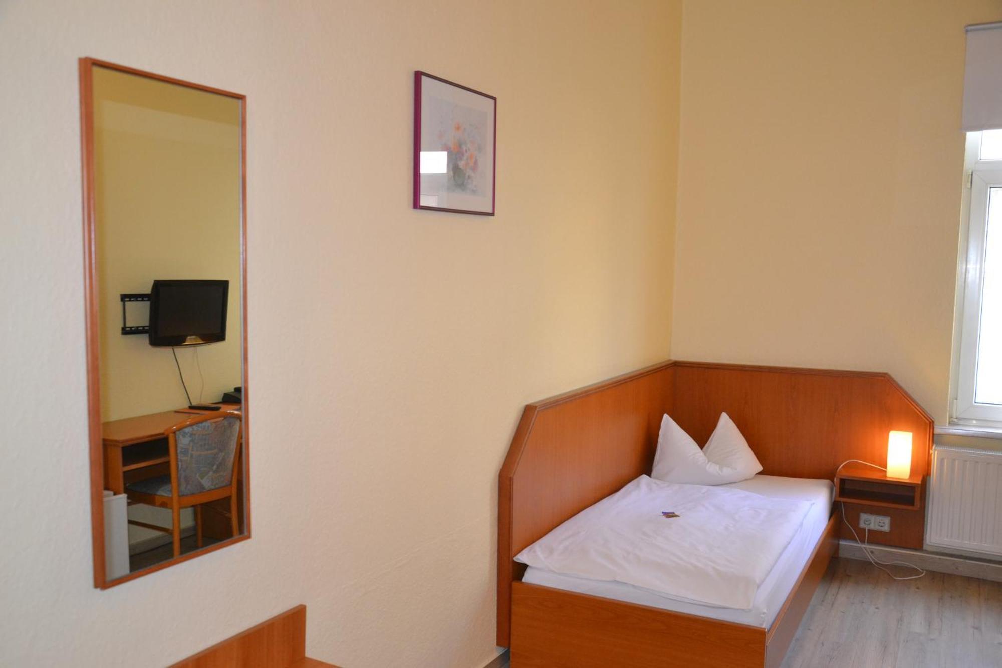 Hotel Thueringer Hof Jena Phòng bức ảnh